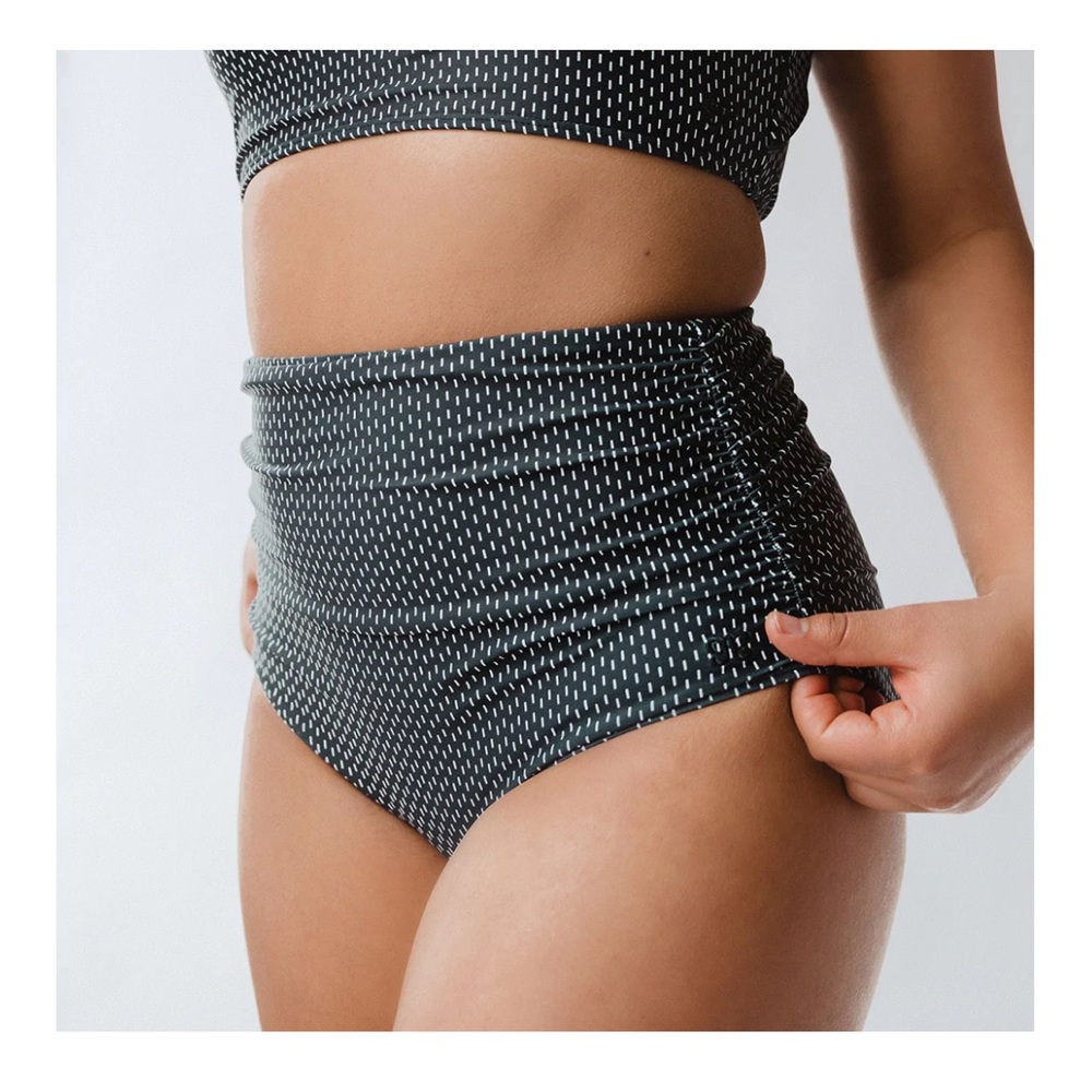 Albion Fit Midnight Dash Bottoms